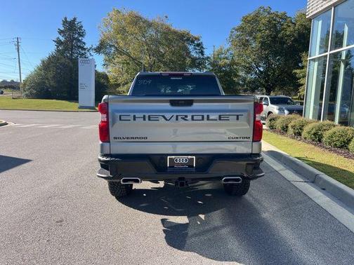2024 Chevrolet Silverado 1500 Custom Trail Boss