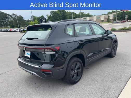Deep Black Pearl 2025 Volkswagen Taos 1.5T S