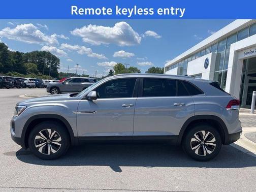 2026 Volkswagen Atlas Cross Sport 2.0T SE