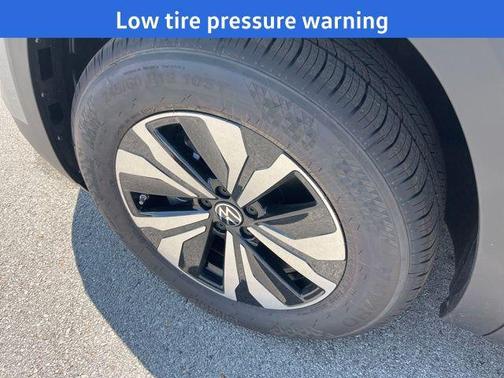 2026 Volkswagen Atlas Cross Sport 2.0T SE