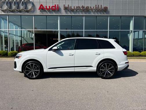 2025 Audi Q7 45 Premium Plus