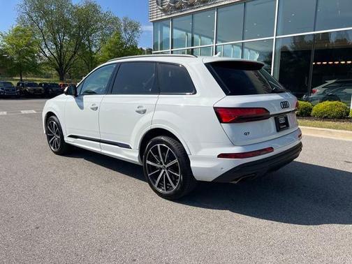 2025 Audi Q7 45 Premium Plus