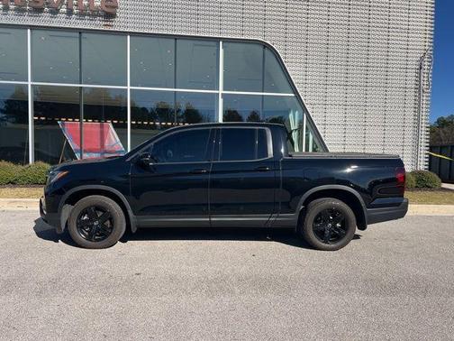 2023 Honda Ridgeline Black