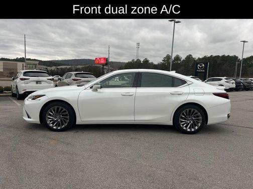 2025 Lexus ES 300h Ultra Luxury