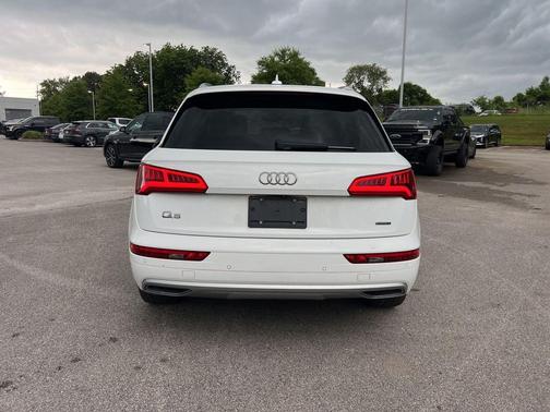 Ibis White 2019 Audi Q5 2.0T Premium Plus