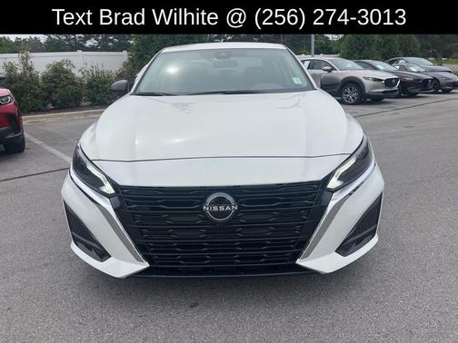 Glacier White 2024 Nissan Altima S FWD