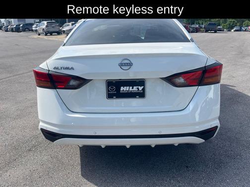 Glacier White 2024 Nissan Altima S FWD