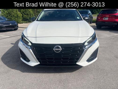Glacier White 2024 Nissan Altima S FWD