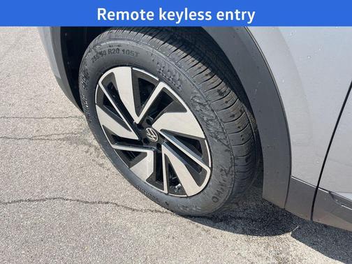 Silver Mist Metallic 2026 Volkswagen Atlas 2.0T SE w/Technology 4MOTION