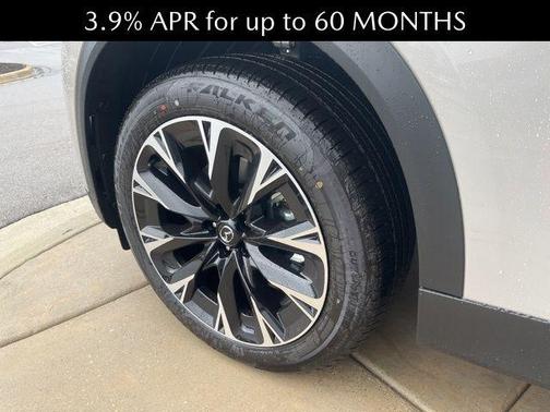 2025 Mazda CX-90 PHEV Premium Plus