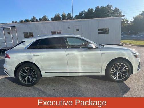 2021 Audi Q8 55 Premium Plus