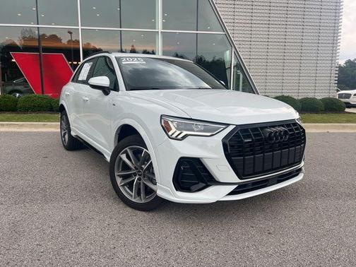 2025 Audi Q3 Premium 45 TFSI S line quattro Tiptronic
