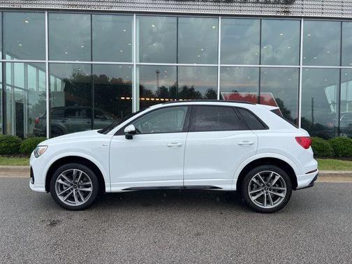 2025 Audi Q3 Premium 45 TFSI S line quattro Tiptronic