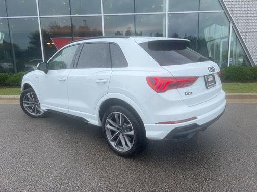 2025 Audi Q3 Premium 45 TFSI S line quattro Tiptronic