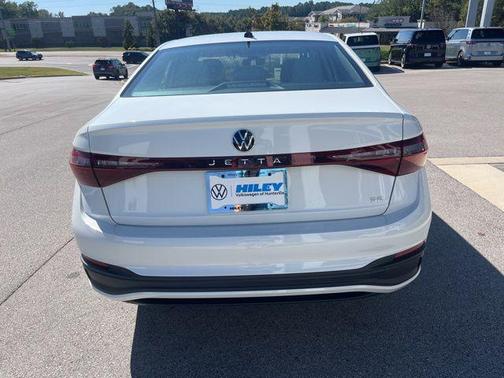 Opal White Pearl 2026 Volkswagen Jetta 1.4T SE