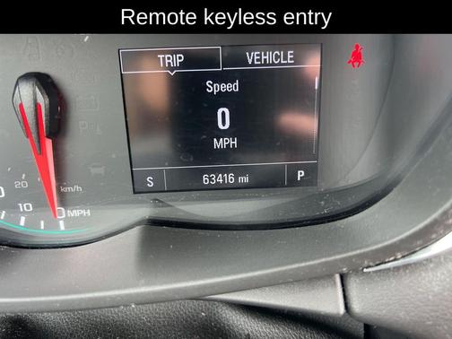 Summit White 2022 Chevrolet Trax LS