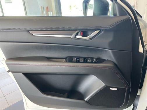 2025 Mazda CX-5 Carbon Edition