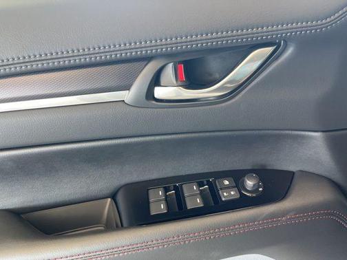 2025 Mazda CX-5 Carbon Edition