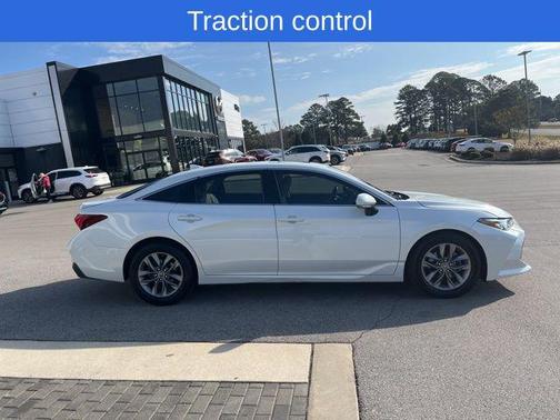 2019 Toyota Avalon XLE