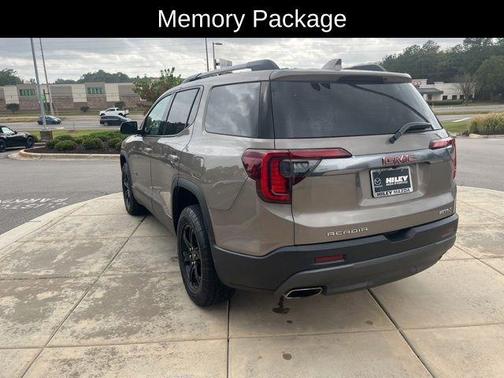 2023 GMC Acadia AWD AT4