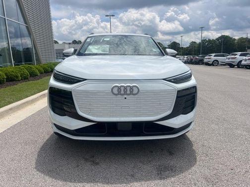2025 Audi Q6 e-tron Premium Plus quattro