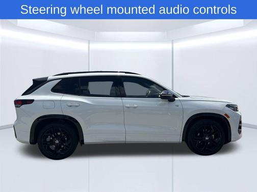 Opal White Pearl 2025 Volkswagen Tiguan 2.0T SE R-Line Black