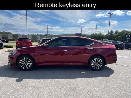 Scarlet Ember Tintcoat 2023 Nissan Altima 2.5 SV