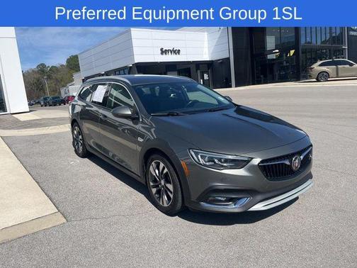 2018 Buick Regal TourX Essence