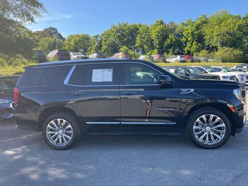 Midnight Blue Metallic 2021 GMC Yukon Denali