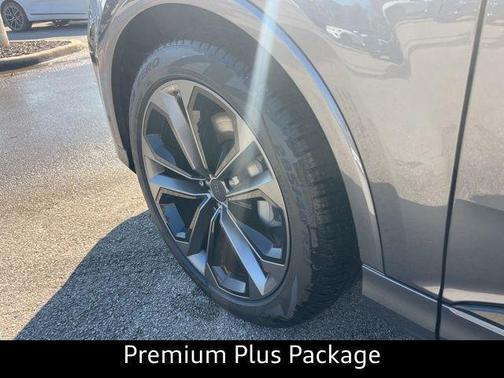 2026 Audi Q7 55 Premium Plus
