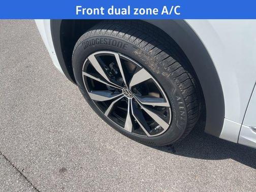2026 Volkswagen Atlas Cross Sport 2.0T SEL Premium
