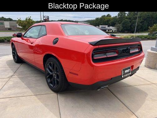2022 Dodge Challenger SXT