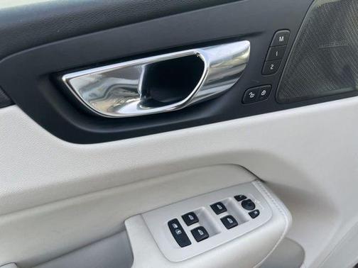2020 Volvo XC60 T5 Inscription