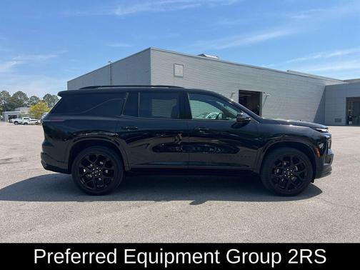 Mosaic Black Metallic 2024 Chevrolet Traverse RS