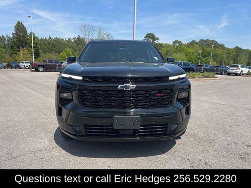 Mosaic Black Metallic 2024 Chevrolet Traverse RS