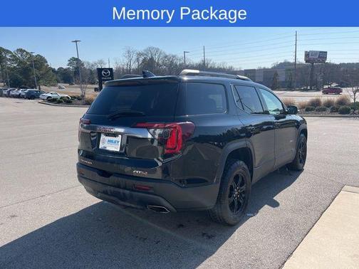 2023 GMC Acadia AWD AT4