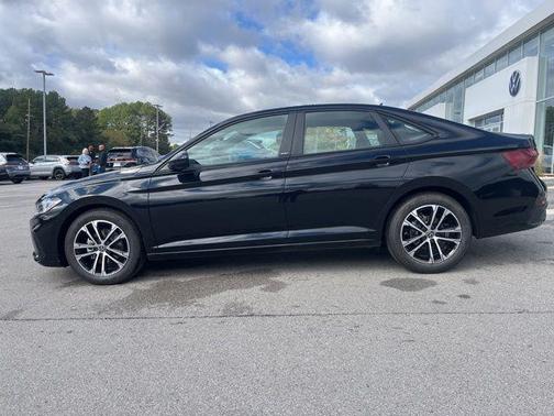 Deep Black Pearl 2026 Volkswagen Jetta 1.4T S