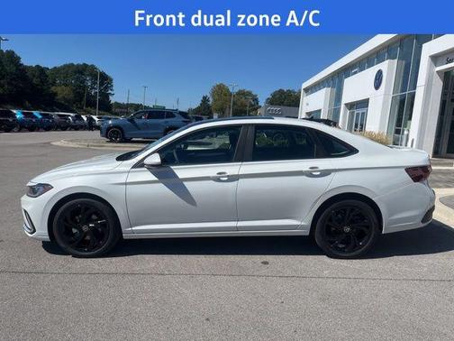 2026 Volkswagen Jetta 1.4T SE