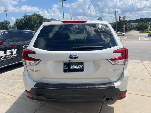2020 Subaru Forester Base
