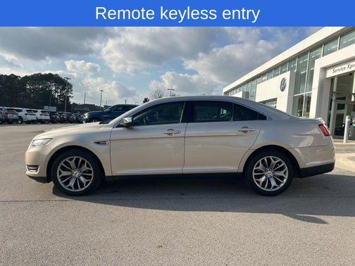 2018 Ford Taurus Limited