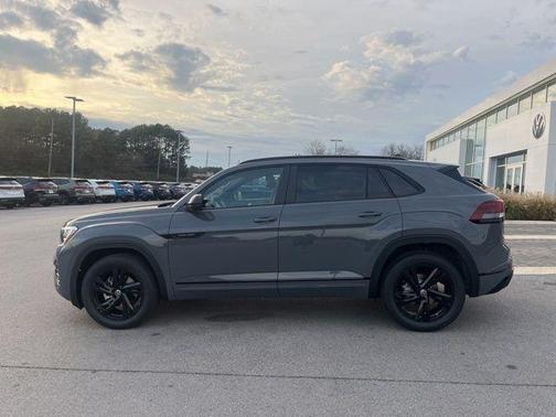2026 Volkswagen Atlas Cross Sport 2.0T SEL
