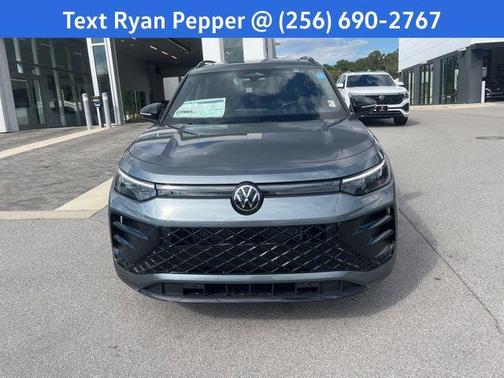 2025 Volkswagen Tiguan 2.0T SE R-Line Black