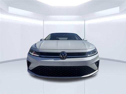 Opal White Pearl 2026 Volkswagen Jetta 1.4T SE