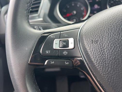 2020 Volkswagen Tiguan 2.0T SE