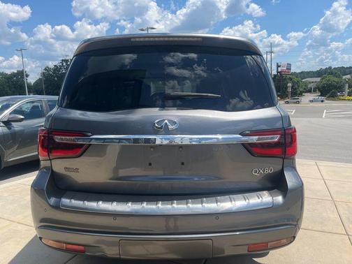 2018 INFINITI QX80 Base