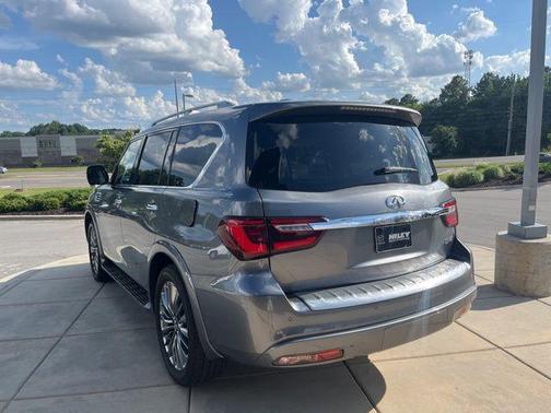 2018 INFINITI QX80 Base