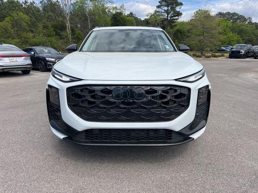 2026 Audi Q3 S line