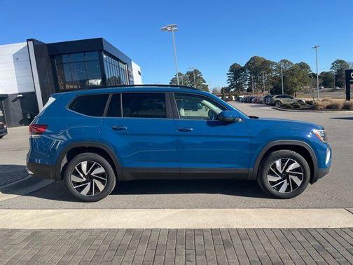 Mountain Lake Blue Metallic 2025 Volkswagen Atlas 2.0T SE w/Technology