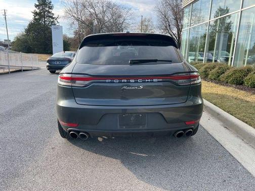 2019 Porsche Macan S