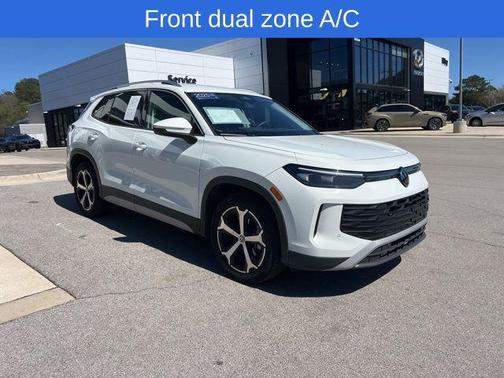 2025 Volkswagen Tiguan 2.0T SE
